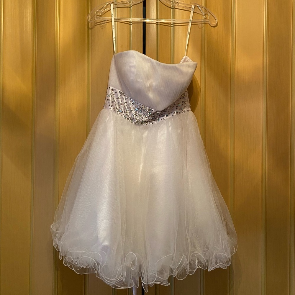 GLS Apparel USA, INC White Short Dress